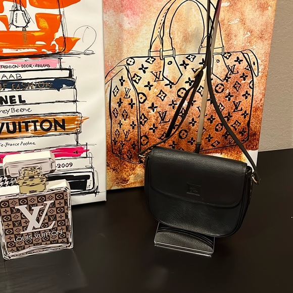 Burberry Black Shoulder Bag - Picture 1 of 6